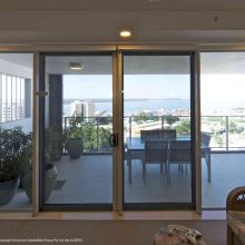 slidingdoors12