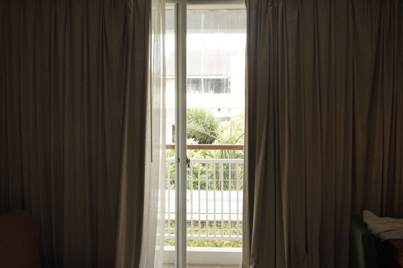 Motorised Curtains Are Here – Where Convenience Meets Elegance